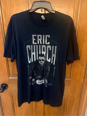 Eric Church 2017 Holdin’ My Own Black Short-Sleeve Graphic Tee - Men's